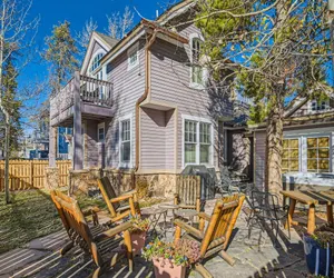 Photo 2 - The Fox Den on French St