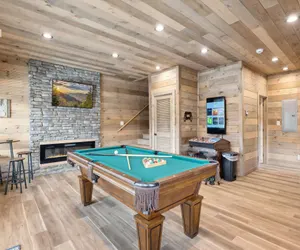 Photo 4 - Little Bear Lodge