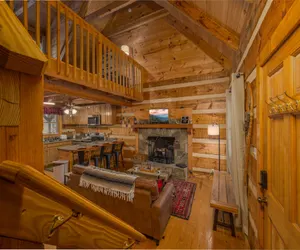Photo 2 - Hidden Hideaway