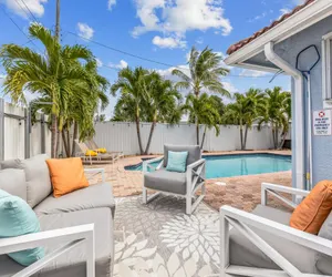 Photo 2 - Gorgeous Lake Worth Beach House