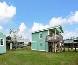 Photo 2 - Amberjack Bayside  Home