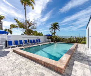 Photo 4 - Beach Villas 102 Condo: Views, Heated Pool, Walk to Dwtn