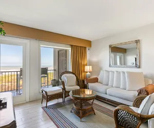 Photo 3 - Beach House II #303