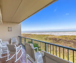 Photo 4 - Beach House II #303