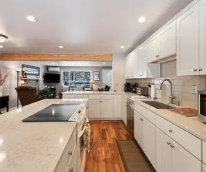 Photo 3 - 8 East Butte