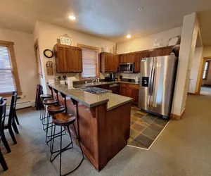 Photo 2 - 3BR Red Hawk Townhome - Gondola Access
