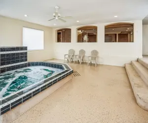 Photo 4 - Luxury Villa with Mini Pool, Fireplaces & Scenic Views