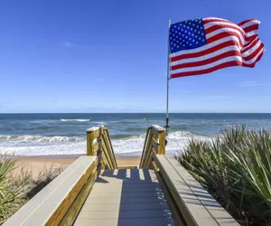 Photo 2 - The White House on Flagler Beach - All