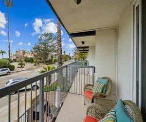 Photo 2 - Beach Condo w/Private Ocean View Balcony #237