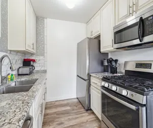 Photo 3 - Beautiful 2 Bed Beach Condo #203