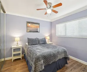Photo 5 - 1 Bed Beach Condo  #131