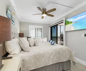 Photo 4 - Seaside 108: Oceanview 2BR/2BA Condo with Pool, Steps to Beach
