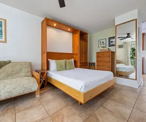 Photo 2 - Kona Islander Inn#309