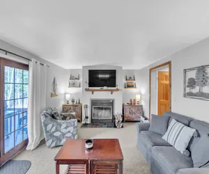 Photo 2 - Rumor 39O - Upgraded Townhome with Woodsy Views