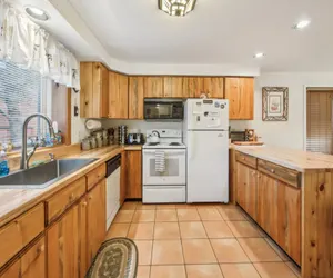 Photo 4 - Top Ridge 49P - Family-Friendly End Unit