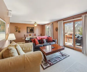 Photo 2 - Hawkeye 21E - Spacious Townhome for Families