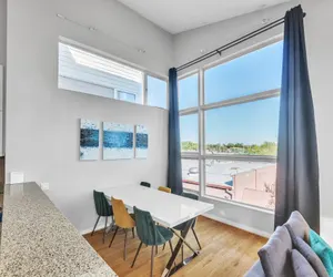 Photo 5 - Modern Comfort in the Heart of Museum District