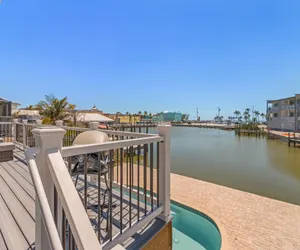 Photo 2 - 920 Bay Breeze Bungalow: Stunning Bay View Home w/ Heated Pool!
