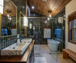 Photo 4 - Reflections