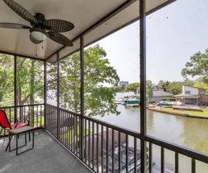 Photo 5 - Lakefront Retreat with Pool, Hot Tub & wooden bulkhead for parking up to 2 boats