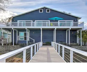 Photo 4 - Waterfront Home - Private dock | Pickleball | BBQ