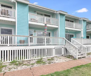 Photo 3 - Kontiki Bayfront 602