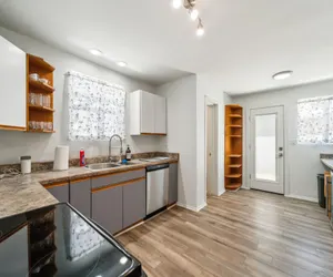 Photo 4 - Cozy Reid Park House