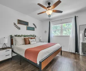 Photo 4 - Be Our Guest - Pet Friendly Townhome near Downtown Ocala