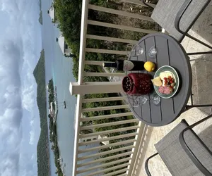 Photo 2 - 1 bedroom condo