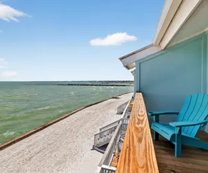 Photo 5 - Kontiki Bayfront 103
