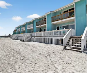 Photo 2 - Kontiki Bayfront 103