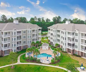 Photo 5 - Magnolia Pointe Luster Leaf 4894-301