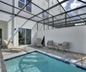 Photo 4 - Harmony Haven | Boutique Townhome at Azzure Resort Near Disney by Shine Villas