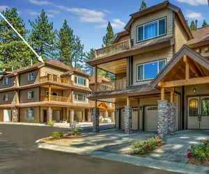 Photo 2 - Conifer Chalet