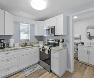 Photo 3 - 412/815 Tropical Tide Duplex: 4BD, Walk to Times Square!