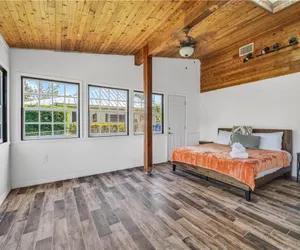 Photo 4 - Entire Home For Relaxing Family Retreat in the Heart of Sebastian - GREAT Location Less than 10minutes from the beach