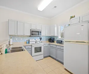 Photo 3 - 1124 Willow Bend