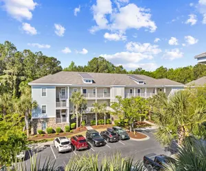 Photo 2 - 1124 Willow Bend