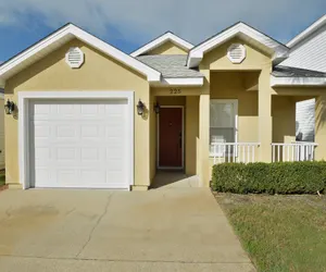 Photo 3 - 225 Seahorse Way