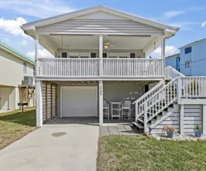 Photo 2 - Shell Shack- 3bed 2 bath Home