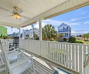 Photo 3 - Shell Shack- 3bed 2 bath Home