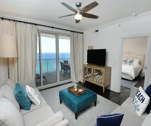 Photo 2 - Emerald Isle 1609