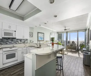 Photo 5 - Boardwalk Unit 811