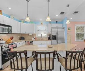 Photo 4 - 140 Barefoot Bungalow: 4BR/2BA w/ Heated Pool!