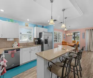 Photo 3 - 140 Barefoot Bungalow: 4BR/2BA w/ Heated Pool!