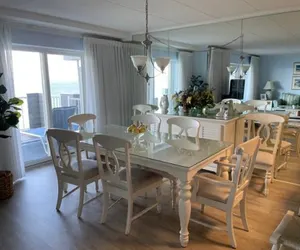 Photo 4 - Harbour Island 103L