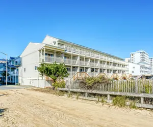 Photo 2 - Summer Place 10