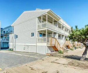 Photo 4 - Summer Place 10