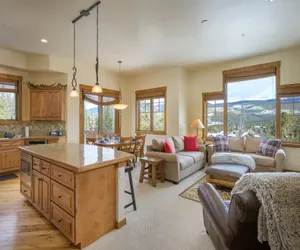 Photo 4 - Cloudline Chalet