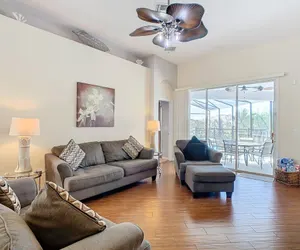 Photo 2 - Spacious 5BR Home w/ Private Pool+Spa in Scenic Davenport Location
